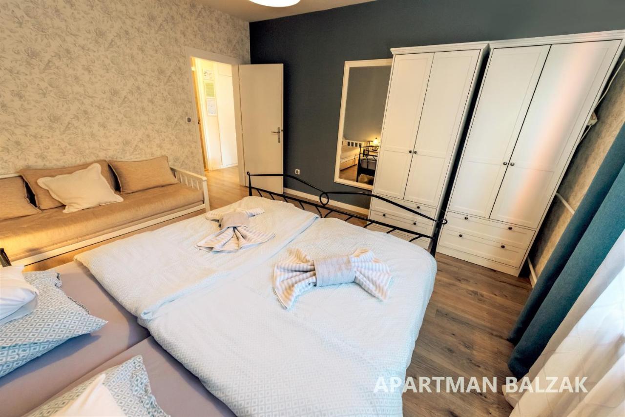 Appartamento Balzak 64M2, Free Parking & Wi-Fi Novi Sad Esterno foto