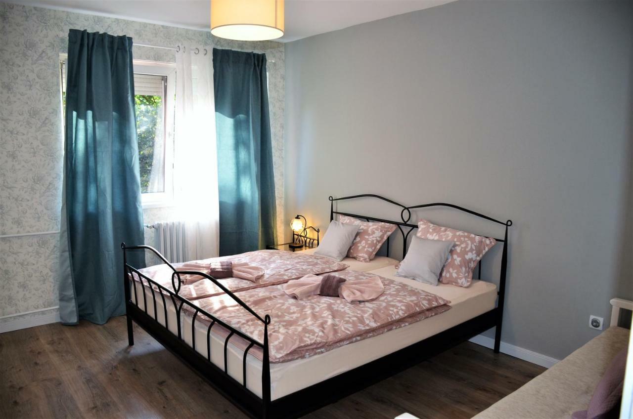 Appartamento Balzak 64M2, Free Parking & Wi-Fi Novi Sad Esterno foto